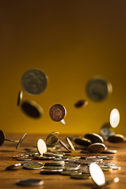 El significado cultural y religioso de las monedas como símbolo en la terapia psicológica