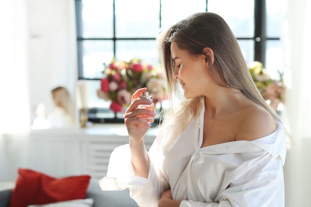 El significado del símbolo de: Olor a perfume de mujer