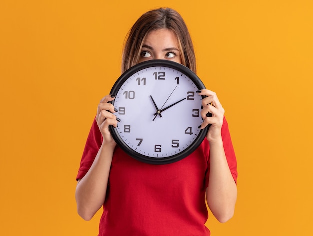 El significado simbólico de la hora 444
