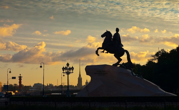 La espada de San Jorge: un símbolo de valentía y protección