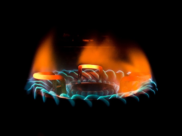 La fuga de gas en diferentes culturas: creencias y mitos asociados a este peligroso fenómeno.