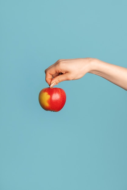 La manzana como símbolo en diferentes culturas, etnias y religiones