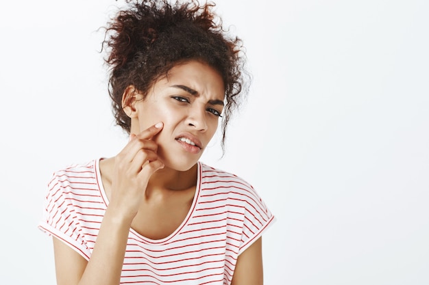 La piel como reflejo de nuestra salud emocional: descifrando los problemas dermatológicos