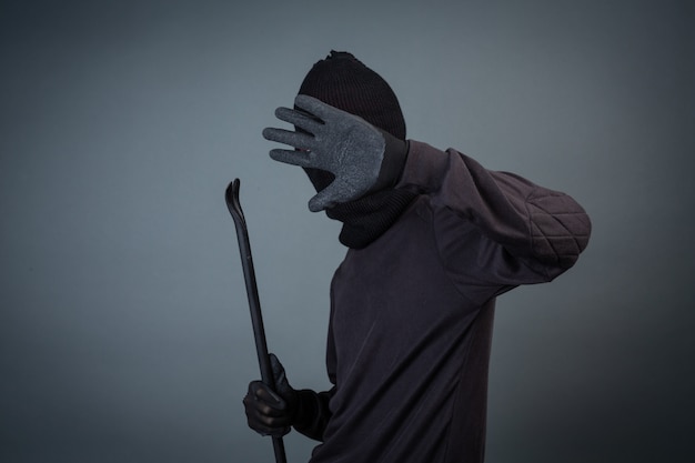 Qué significa soñar con delincuente