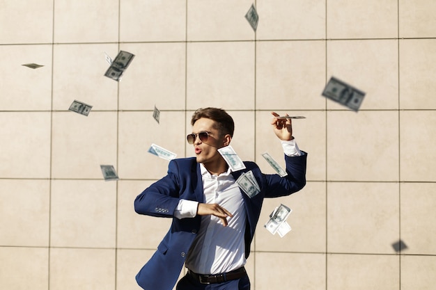 Significado de soñar con millonario