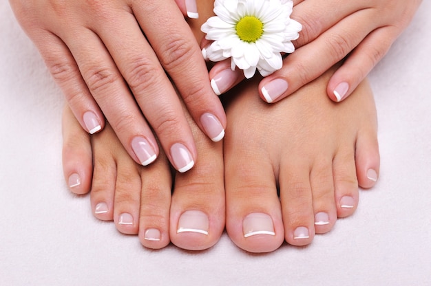 Uñas de manos en diferentes culturas y religiones